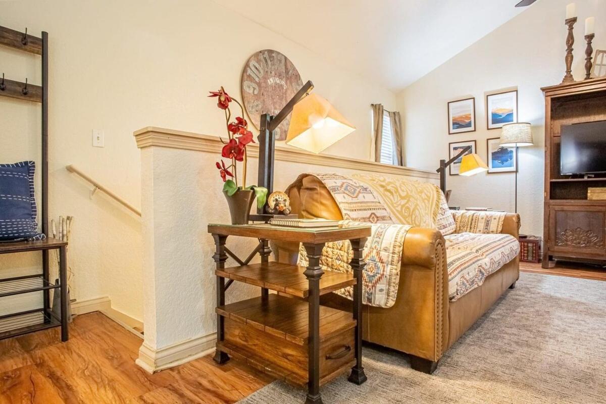 Cabin C In The Gatlinburg Art & Craft Community 외부 사진