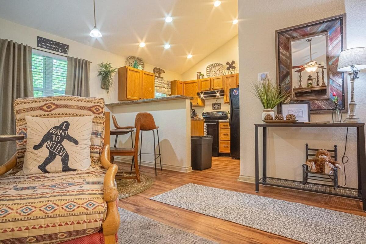 Cabin C In The Gatlinburg Art & Craft Community 외부 사진
